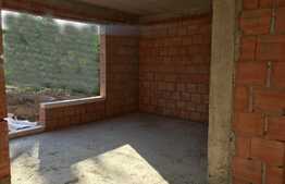 Duplex 120 mp utili, teren de 365 mp, zona strazii Constantin Brancusi