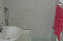 De vanzare apartament 3 camere, 71.20 mp, boxa, zona Casa Radio