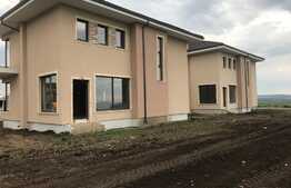 Casa de vanzare, 134 mp utili, zona linistita