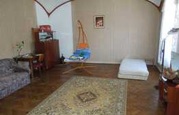 Casa insiruita, curte comuna, 137.43 mp, zona ultracentrala