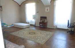 Casa insiruita, curte comuna, 137.43 mp, zona ultracentrala