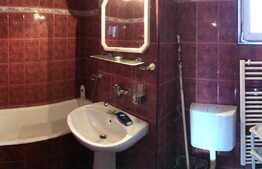 De vanzare apartament 2 camere, 48 mp, boxa, zona Piata Flora 