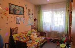 Apartament 3 camere, 70 mp, boxa, parcare, zona strazii Bucium