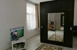 Apartament 2 camere, imobil de tip casa, 51 mp, zona Piata Mihai Viteazu