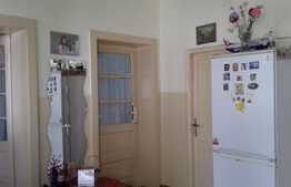 Casa de vanzare, 214 mp, teren aferent 972 mp, zona linistita