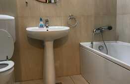 De vanzare apartament 2 camere, 49 mp, zona Petrom