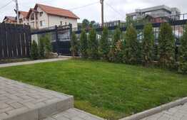 Casa de vanzare la cheie, amplasata la cateva minute de centrul orasului