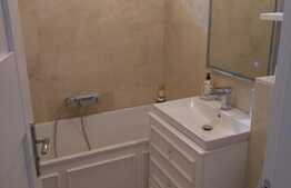 Apartament 3 camere, 57 mp, AC., zona strazii Eremia Grigorescu