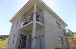 Casa individuala de 112 mp, teren de 450 mp! Zona strazii Tauti!