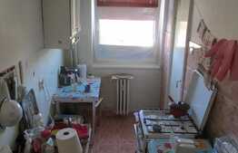 Apartament 2 camere, decomandat, 48.44 mp, boxa, zona strazii Campului