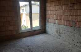 Duplex de vanzare 121 mp, teren 300 mp, front 14 ml, zona strazii Sitarilor