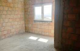 Duplex de vanzare 121 mp, teren 300 mp, front 14 ml, zona strazii Sitarilor