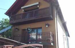 Casa de vanzare 200 mp, teren 275 mp, front 11,8 ml, zona Iulius Mall