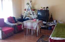 Casa de vanzare 200 mp, teren 275 mp, front 11,8 ml, zona Iulius Mall