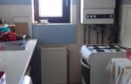 Casa de vanzare 200 mp, teren 275 mp, front 11,8 ml, zona Iulius Mall