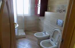 3 camere, 60 mp, loc de parcare! Zona strazii Eroilor!