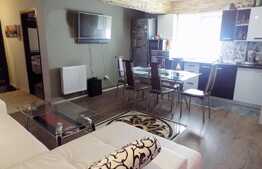 Apartament de vanzare cu 3 camere, 55 mp! Zona strazii Eroilor!