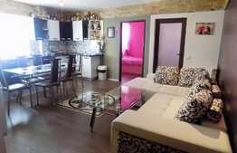 Apartament de vanzare cu 3 camere, 55 mp! Zona strazii Eroilor!