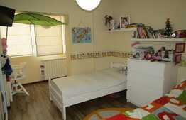 Apartament 3 camere, 65 mp, decomandat, modern, zona Aurel Vlaicu