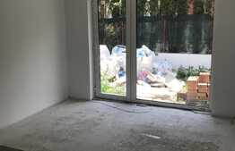 3 camere, 98.5 mp, decomandat, terasa 64 mp, 2 parcari, zona Campului