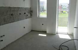 Apartament 3 camere, scara interioara, 83 mp, terasa 23 mp, zona Calea Turzii