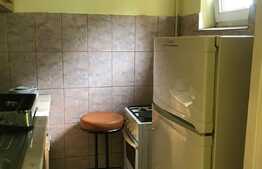 De vanzare 2 camere, 30 mp, zona Piata Hermes