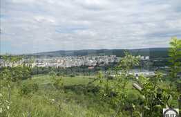 Casa individuala 50 mp, 1500 mp teren, front 30 ml, zona linistita