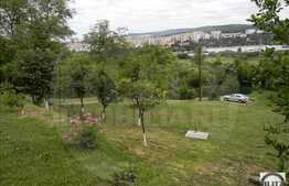 Casa individuala 50 mp, 1500 mp teren, front 30 ml, zona linistita