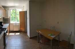 Apartament 4 camere, 102 mp, boxa, zona Gradini Manastur