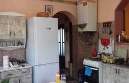 De vanzare casa 250 mp, teren 576, front 18 ml, zona Maramuresului