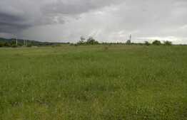 De vanzare teren intravilan, 416 mp, zona linistita