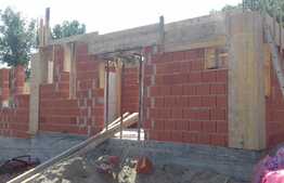 Duplex de 120 mp utili, teren de 226 mp! Zona Taietura Turcului, zona de case!