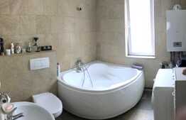 Apartament 5 camere, 150 mp, garaj, gradina 340 mp, zona strazii Horea