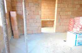 Casa individuala cu 70 mp utili, teren de 200 mp! Zona linistita, de case!