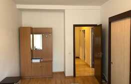 Apartament cu 2 camere, semidecomandat, 50 mp, parcare! Zona strazii Porii!