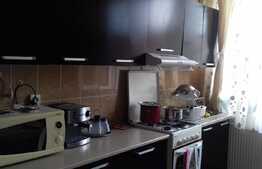 Apartament 3 camere, 78 mp, parcare, boxa, zona 7 Strazi