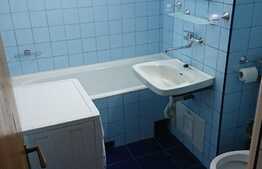 Apartament 3 camere, 66 mp, decomandat, boxa, zona Billa