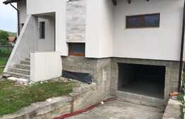 Casa individuala La Pret de Apartament,262 mp, teren 500 mp, semifinisat, zona Apahida