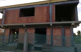 Casa de vanzare 180 mp, teren 360 mp, front 27 ml, zona P-ta Engels