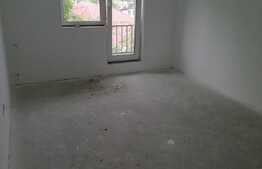 Casa de vanzare 133 mp, teren 274 mp, front 8 ml, zona linistita