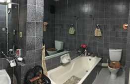 Apartament 3 camere, 65 mp, decomandat, 2 parcari, zona Eremia Grigorescu