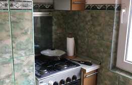 De vanzare garsoniera, 28 mp, balcon, zona Casa Piratilor