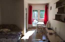 De vanzare garsoniera, 28 mp, balcon, zona Casa Piratilor