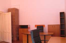 Spatiu birouri Ultracentral,  52 mp, loc de parcare inclus