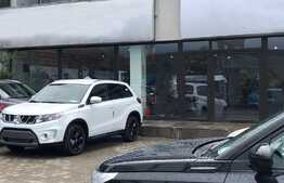 Show room elegant cu parcari