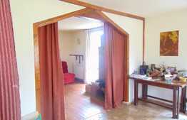 Casa individuala, 180 mp utili, teren de 1800 mp, zona linistita