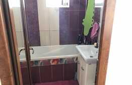 Apartament 2 camere, 60 mp, decomandat, boxa, zona 21 Decembrie