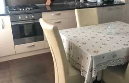 Apartament la mansarda, 92 mp, 3 camere! Zona strazii Eroilor!