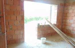 Duplex de vanzare 140 mp, teren 245 mp, front 12.5 ml, zona linistita