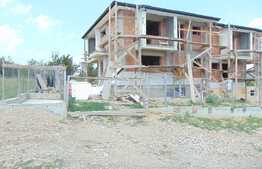 Duplex de vanzare 140 mp, teren 245 mp, front 12.5 ml, zona linistita